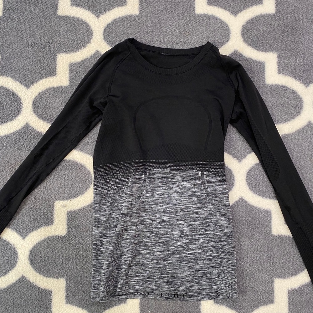 Lululemon Swiftly Tech Long Sleeve